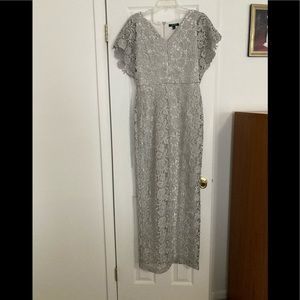 LAUREN Ralph Lauren Sz 2 Silver  Lace. NWT🎉Host Pick🎉